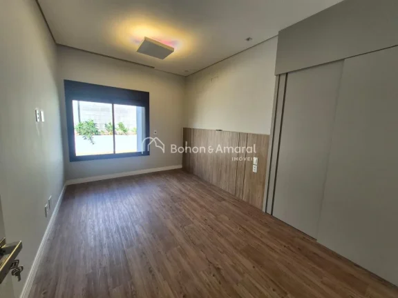 Imagem Esta residência térrea é uma excelente oportunidade para quem busca conforto e praticidade. Com t...