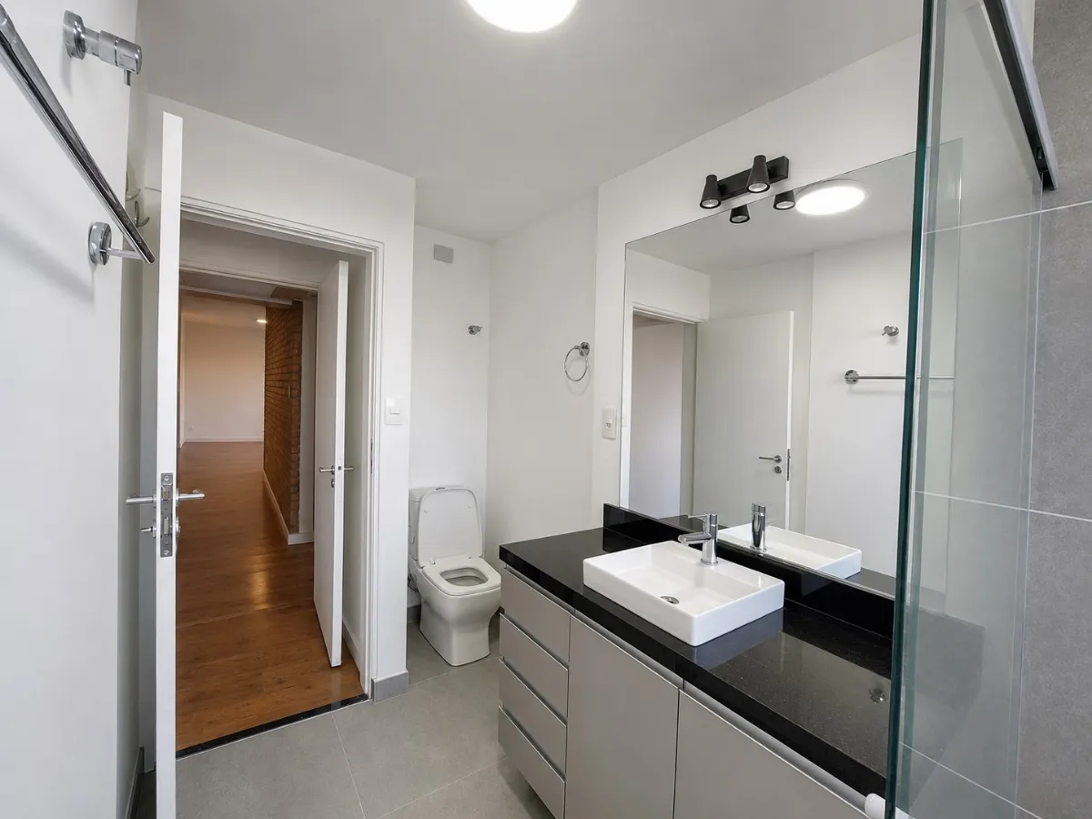 Imagem Apartamento para locação em Alto de Pinheiros com 3 quartos, sendo 1 suíte, 165m2