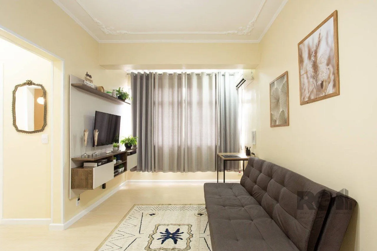 Imagem Apartamento de dois quartos no bairro Farroupilha em Porto Alegre.