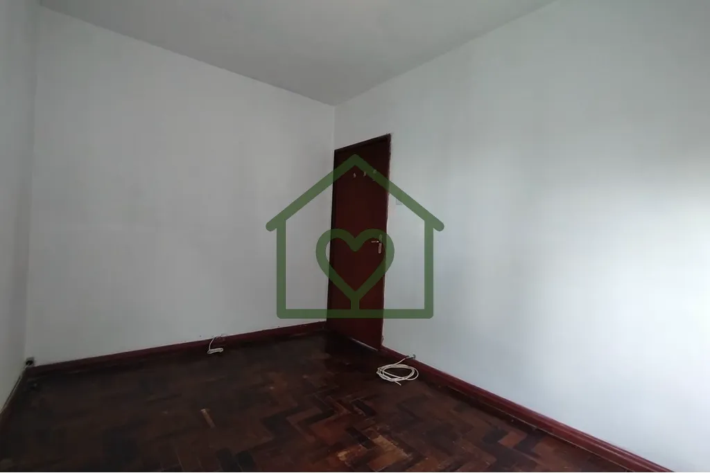 Imagem Apartamento 2 dormitórios, térreo, com 1 vaga rotativa, no Bairro Santo Antônio. Condomínio com:...