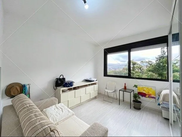 Imagem Casa para Venda - 3 dormitórios, sendo 1 suites, 2 vagas - Menino Deus