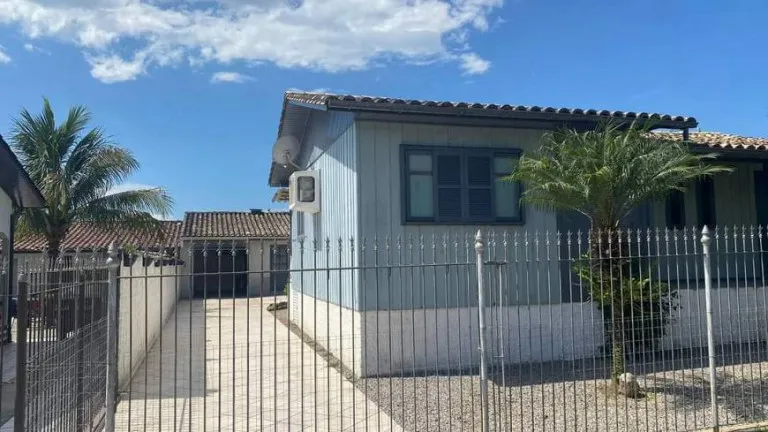 Imagem Casa com 3 Quartos à Venda, 148 m² em Milanese - Criciúma