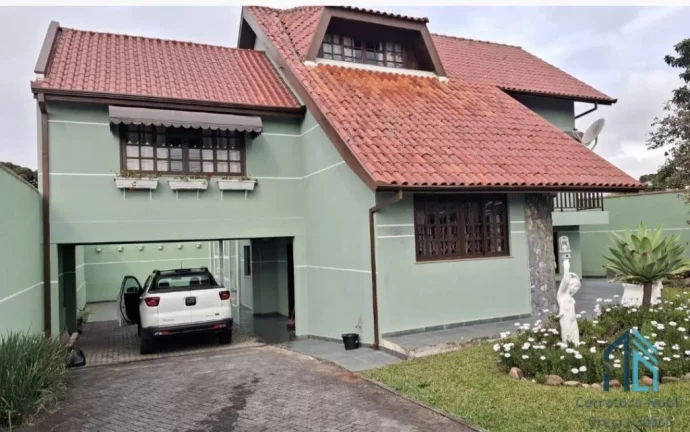 Foto do imóvel (PERMUTA) Casa a venda c/ático, ótima localização, 06 quartos c/suíte 8 vagas no Hauer em Curitiba PR