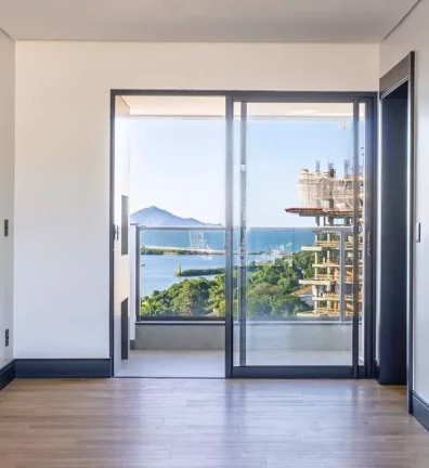 Imagem Cobertura Duplex a venda com 3 suítes vista mar em Itajaí