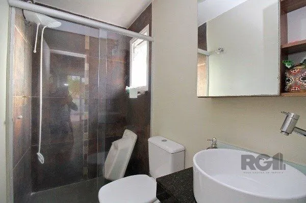 Imagem Bela cobertura 2 quartos com suíte e vaga coberta, sacada e piscina - 123m² - Bairro Petrópolis