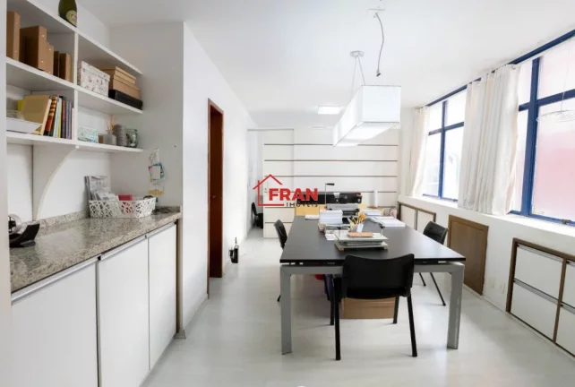 Imagem Belissima Sala Comercial com 45m² no Centro de Florianópolis