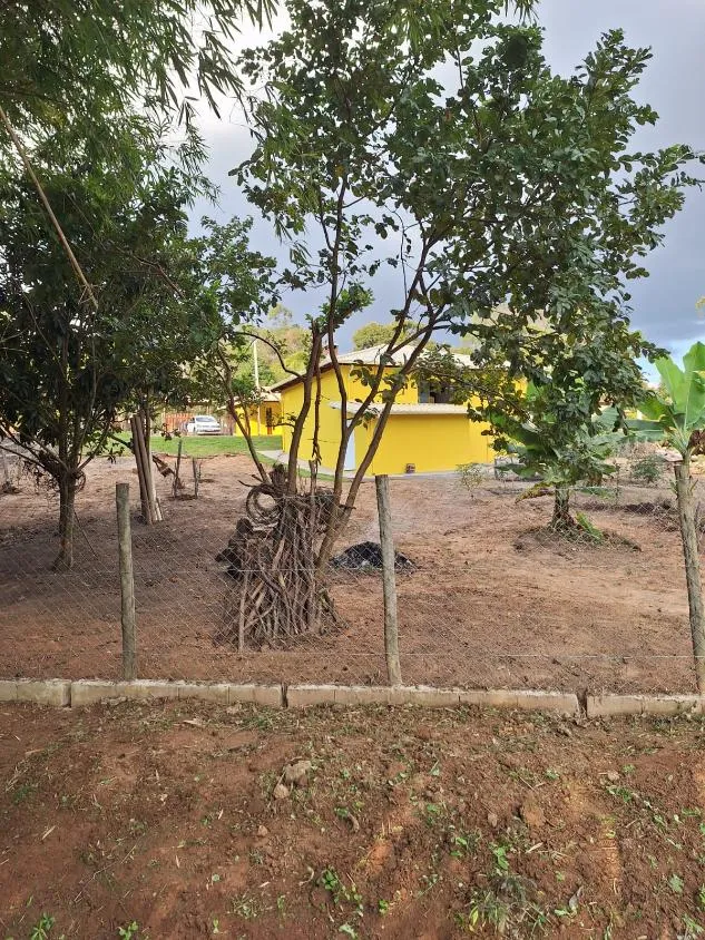 Imagem Vendo Chácara em Bonfim/MG com 1.815 m² de área total.