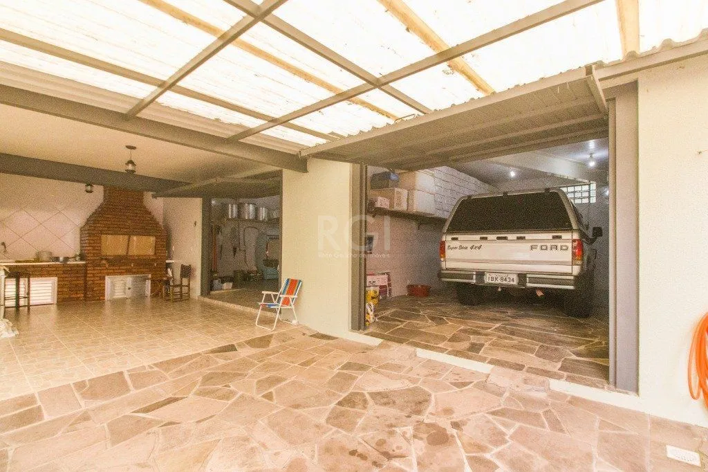 Imagem Casa para Venda - 380.83m², 5 dormitórios, sendo 1 suites, 2 vagas - Glória