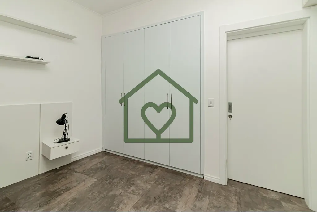 Imagem Apartamento Garden à venda no Centro Histórico de Porto Alegre, com 145,12 m2 de área privativa e...