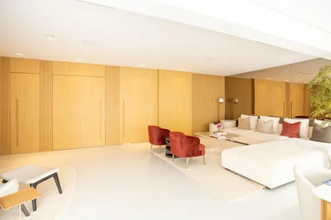 Foto do imóvel Apartamento com 3 Quartos à Venda, 182 m² em Moema - São Paulo