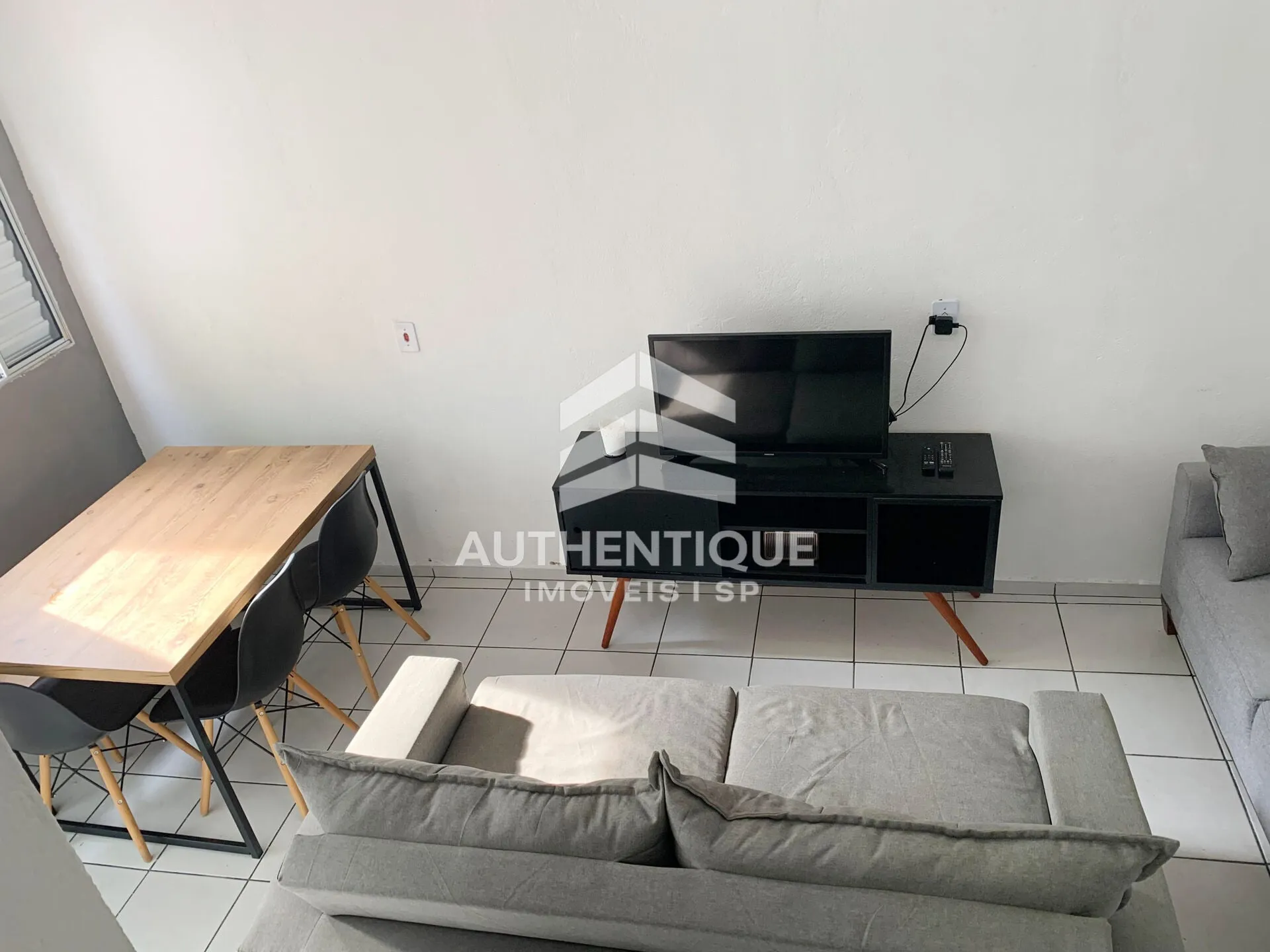 Imagem Casa Padrão no bairro Jardim Bela Vista, em Ferraz de Vasconcelos, São Paulo.