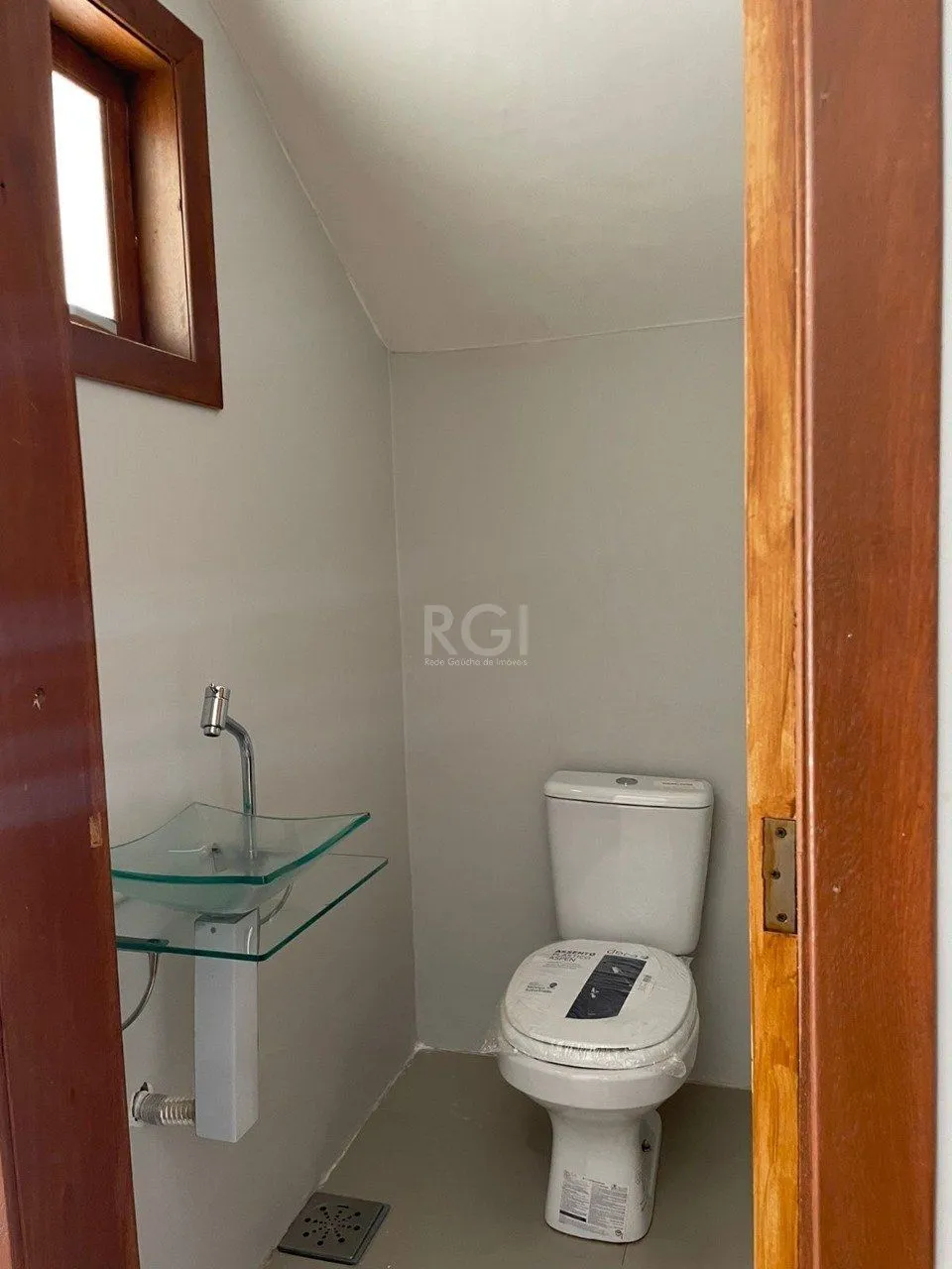 Imagem Casa Condominio, 3 dormitórios, sendo 3 suites, 2 vagas - Santo Antonio