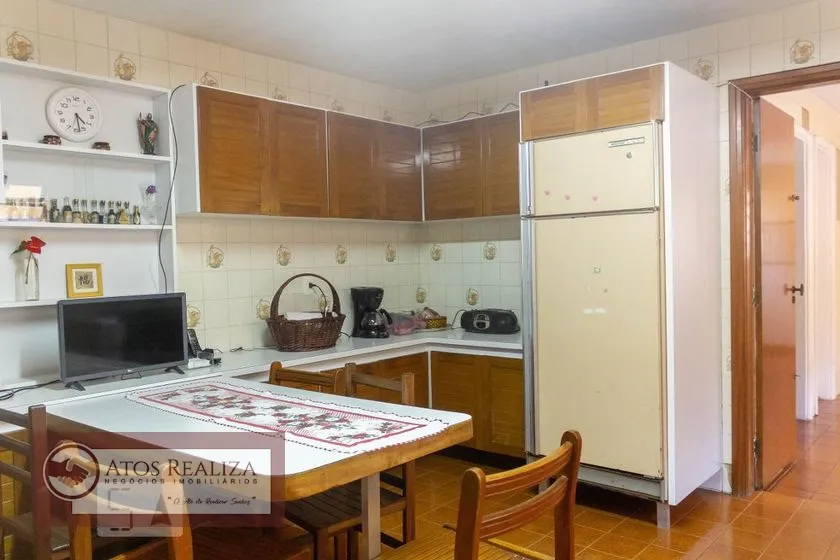 Imagem Venda Sobrado Interlagos: 300m², 3 Suítes por R$796.000