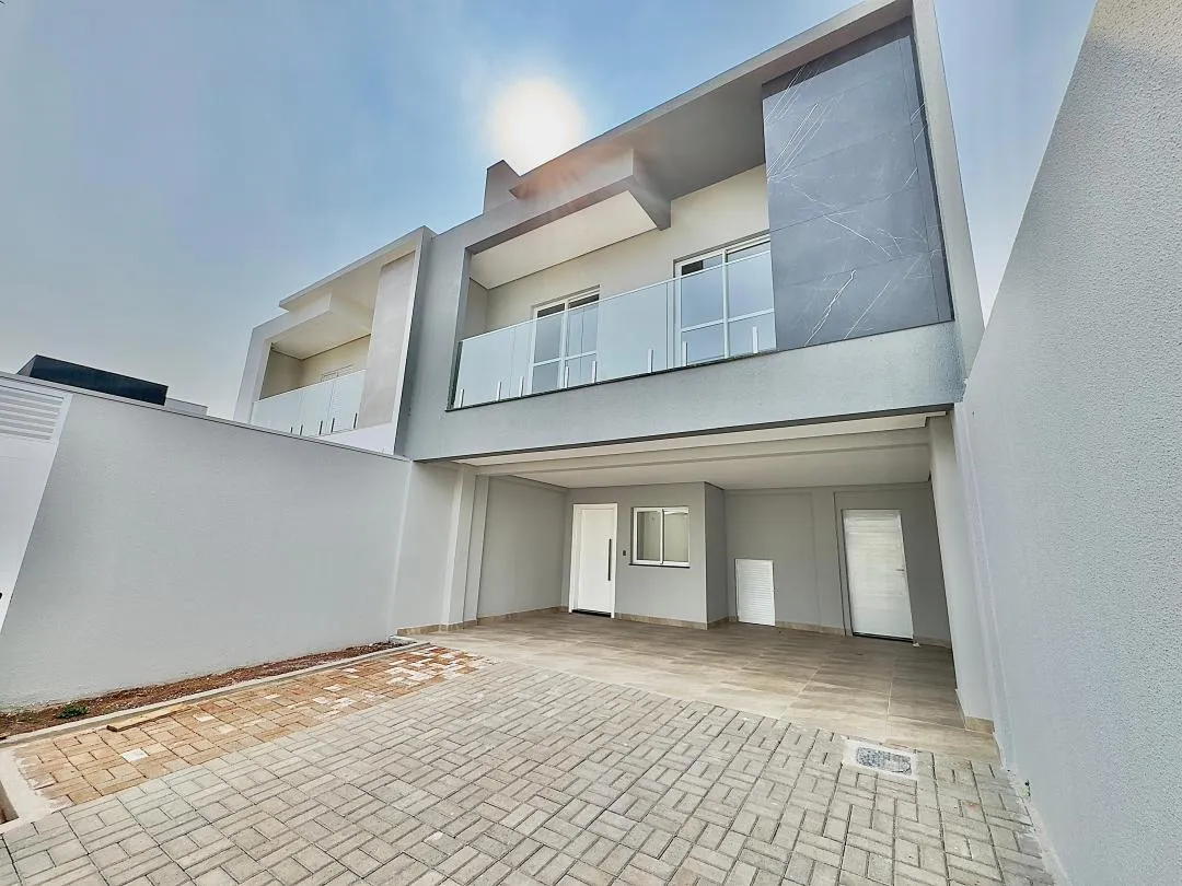 Imagem Sobrado de 248m² com Piscina em Cascavel - Recanto Tropical III - Venda