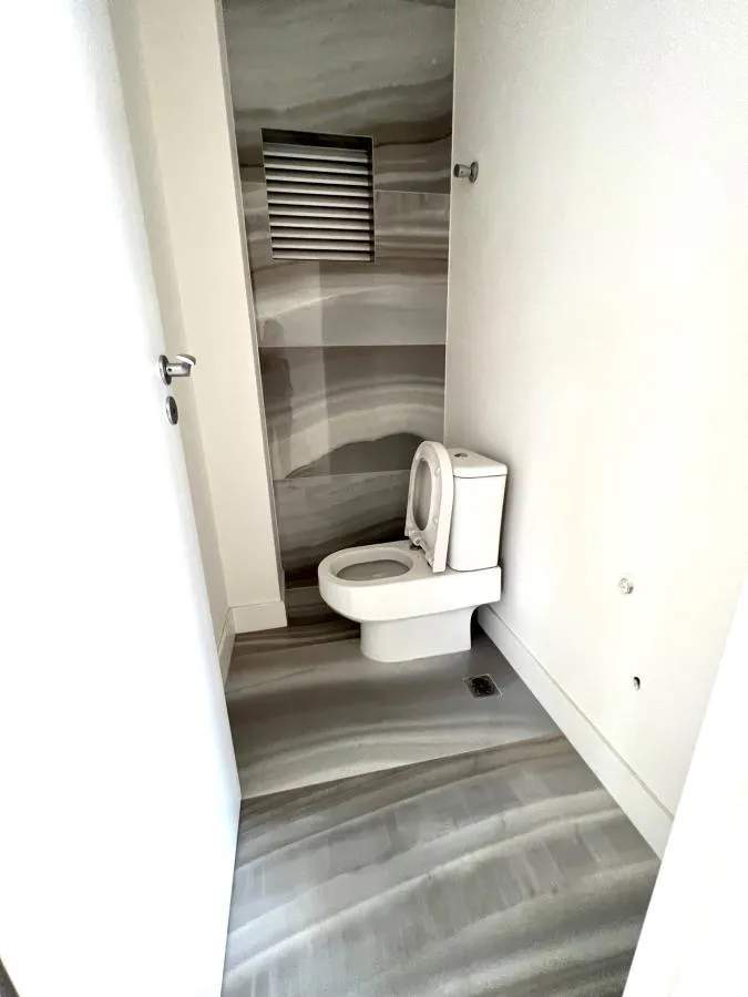 Imagem Apartamento Zona Central para Venda em Balneário Camboriú, CENTRO, 3 dormitórios, 3 suítes, 4 banheiros, 2 vagas