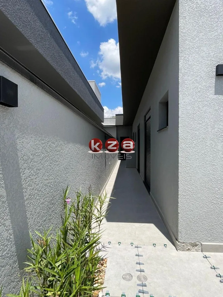 Imagem Casa de luxo à venda em Paulínia-SP, Condomínio Residencial Royal Garden: 3 quartos, 3 suítes, 2 salas, 4 vagas de garagem, 186m².