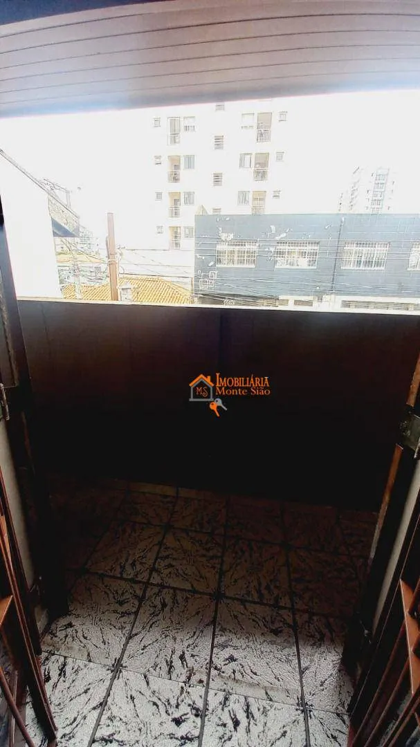 Imagem Sobrado com 5 dormitórios à venda, 146 m² por R$ 1.170.000,00 - Vila Galvão - Guarulhos/SP