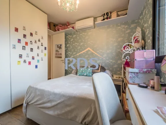 Imagem Vende Apartamento de 162m², moderno, reformado, Condominio Clube Flórida Penthouses