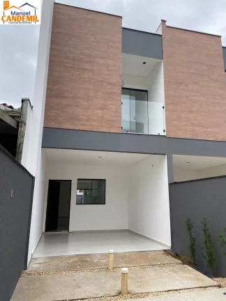 Imagem Sobrado Geminado em Iririú, Joinville/SC