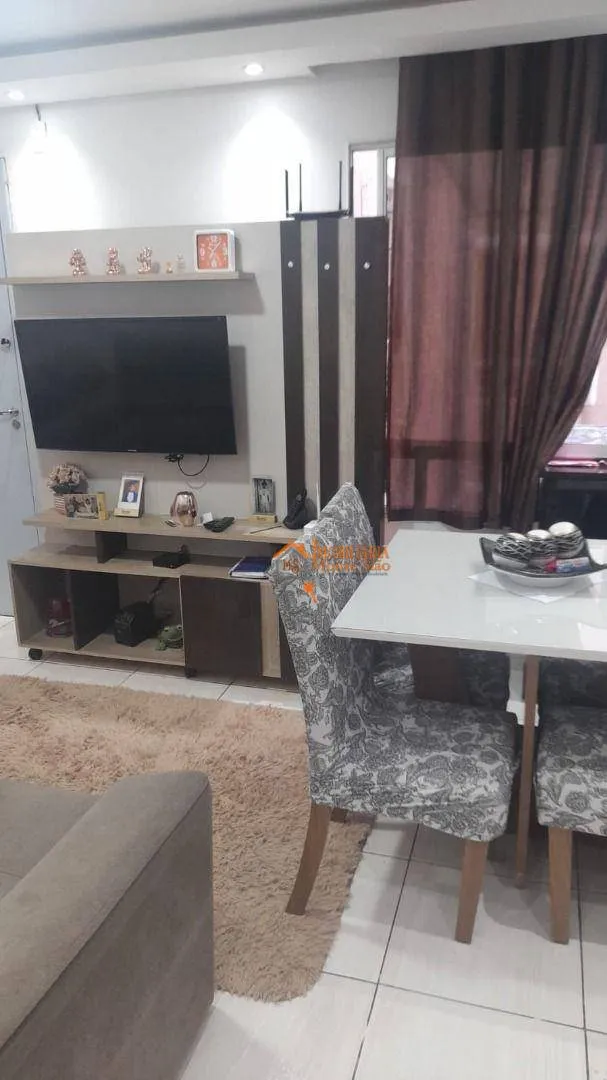 Imagem Apartamento com 2 dormitórios à venda, 44 m² por R$ 240.000,00 - Água Chata - Guarulhos/SP