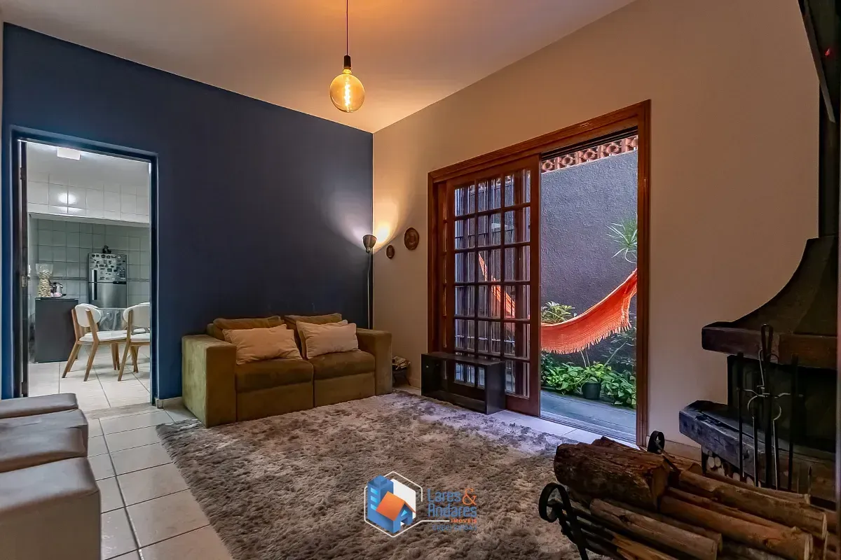 Imagem Casa para venda em Jardim Aeroporto com 3 quartos, sendo 1 suíte, 229m²