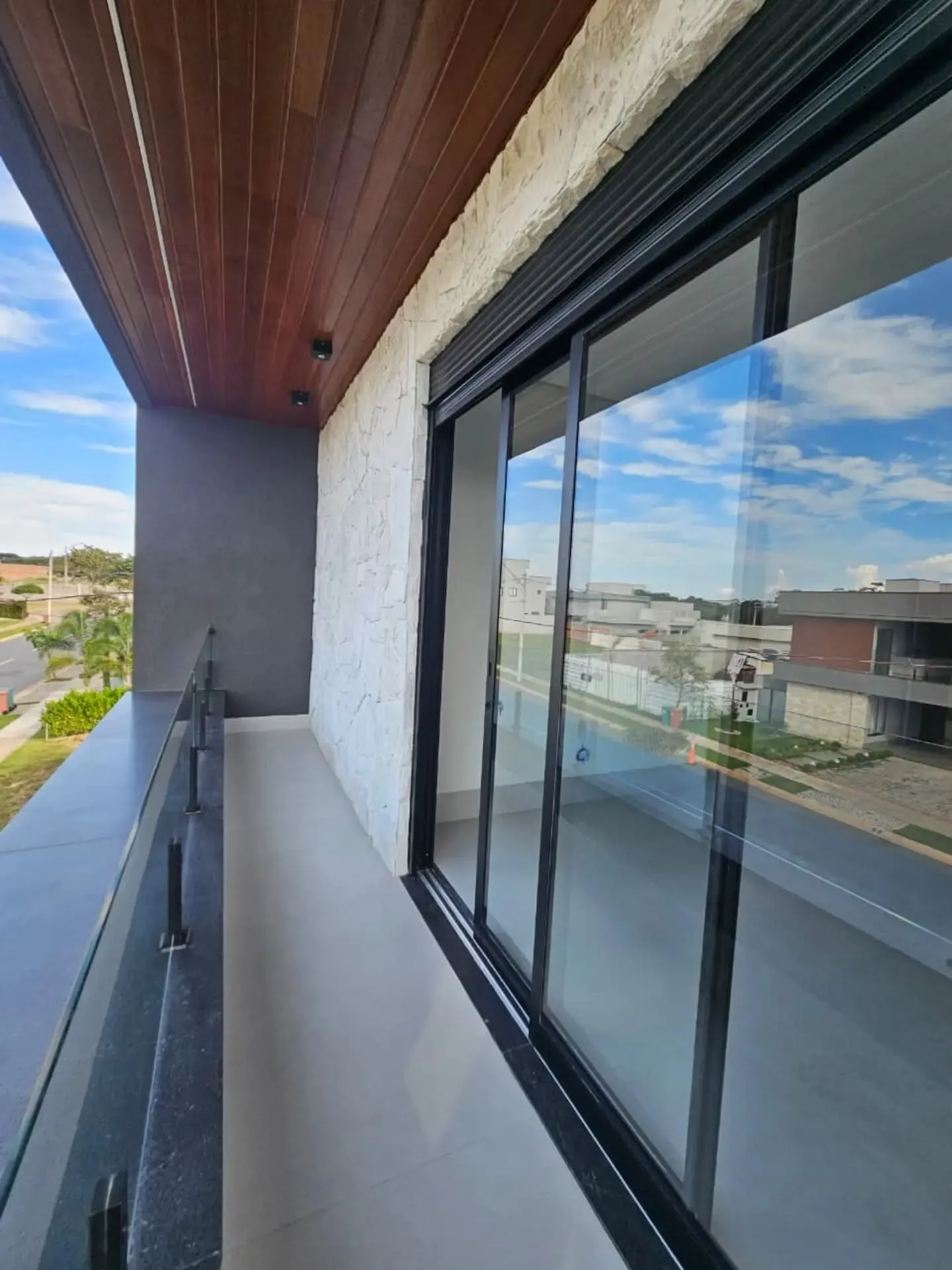 Imagem Sobrado 4 Suites 238 M/2 De Area Const No Parqville Jacaranda