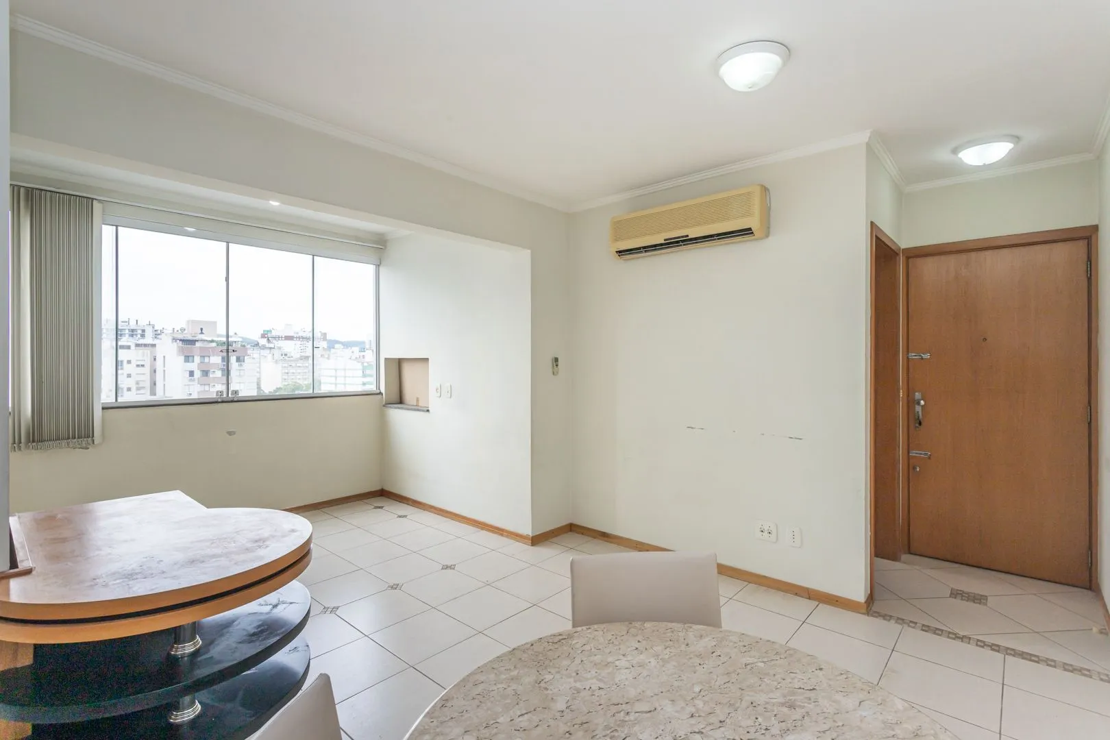 Imagem Apartamento na Cidade Baixa de 2 dormitórios e vaga DESOCUPADO