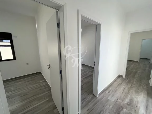 Imagem Linda casa, 100% térrea! Arquitetura Moderna!!