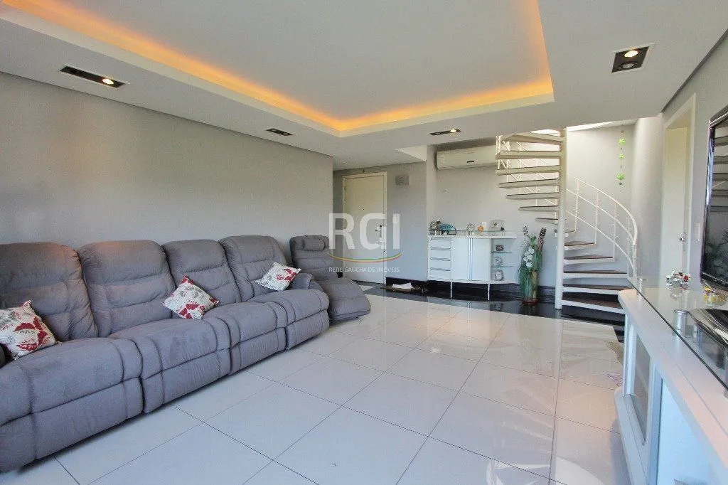 Imagem Cobertura para Venda - 177.81m², 3 dormitórios, sendo 1 suites, 1 vaga - Teresópolis