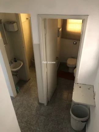 Imagem Loja comercial para locação de alto padrão no Butantã, São Paulo-SP: 2 banheiros, 3 vagas de garagem, 280m².