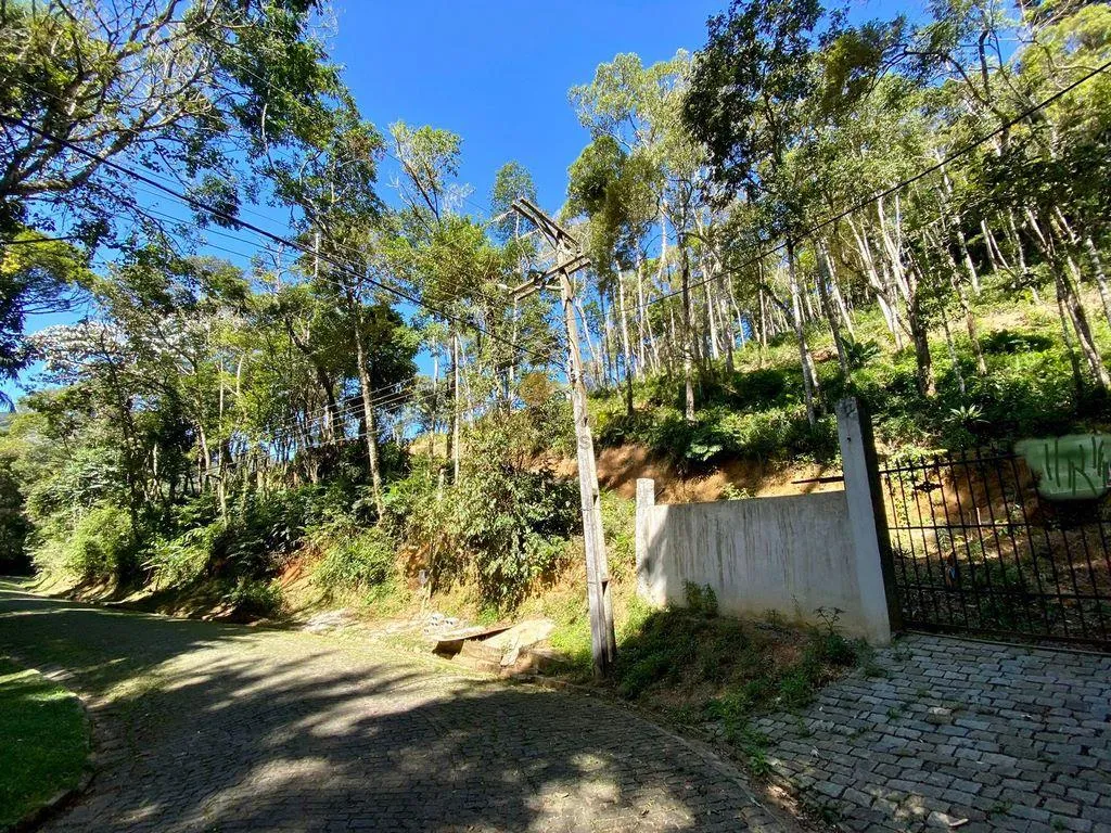 Imagem Terreno em Condomínio para Venda em Teresópolis / RJ no bairro Carlos Guinle