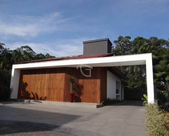 Imagem CASA NO BAIRRO GLÓRIA EM CONDOMÍNIO DE ALTO PADRÃO PARA VOCÊ QUE BUSCA EXCLUSIVIDADE E LOCALIZAÇÃO!!