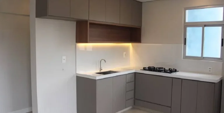 Imagem COBERTURA COM QUARTOS, REFORMADA NO SANTA EFIGÊNIA!!!!