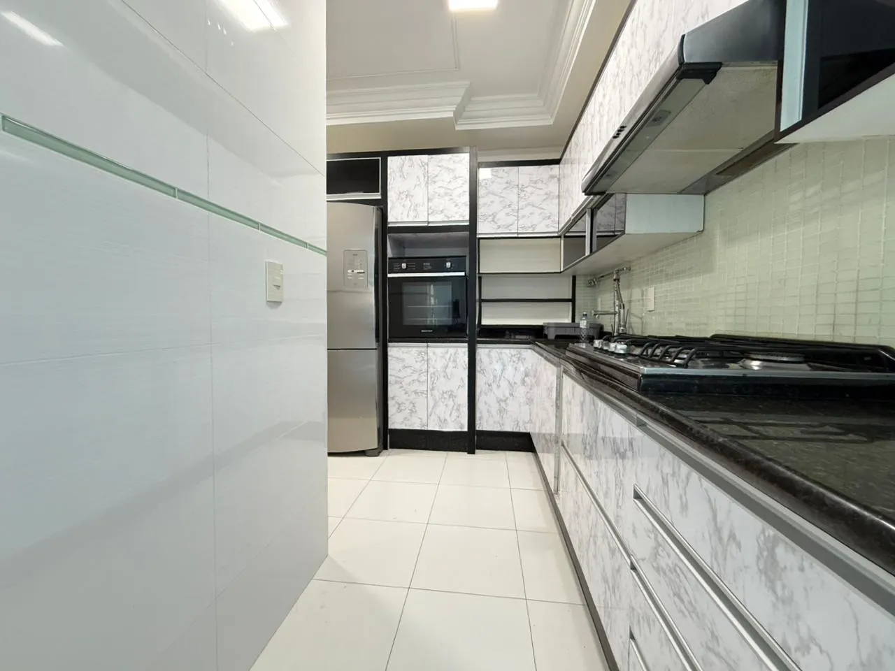 Imagem Apartamento com vista para o mar à venda com 197.02m2 por R$ 2.980.000,00