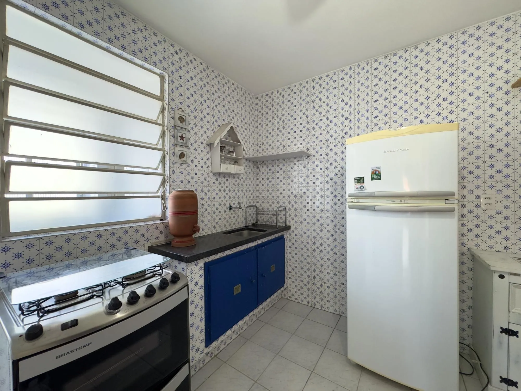 Imagem Apartamento amplo de 2 dormitório ao lado do Mãe de Deus e próximo da Orla