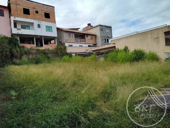 Imagem Vendo Terreno totalmente plano na Kurt Ratour em Capoeiras Florianópolis SC