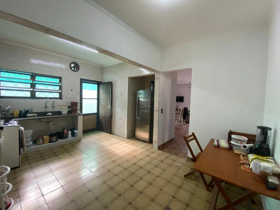 Imagem CASA ISOLADA 3 DORM E EDICULA LADO PRAIA FINANCIAMENTO BANCARIO ITANHAEM