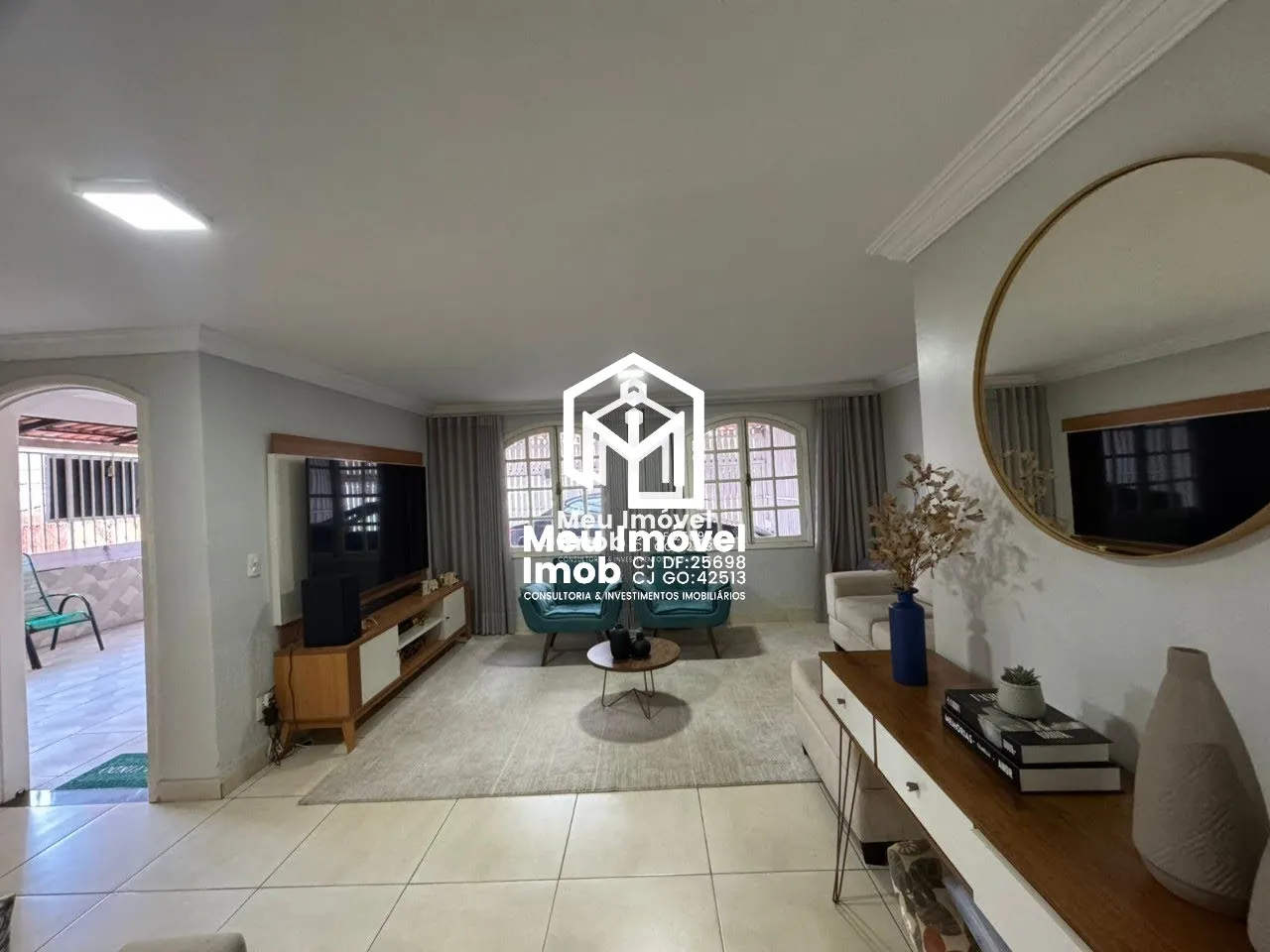 Imagem Casa 6 Quartos 1 Suíte 3 Vagas 128m² Guará II