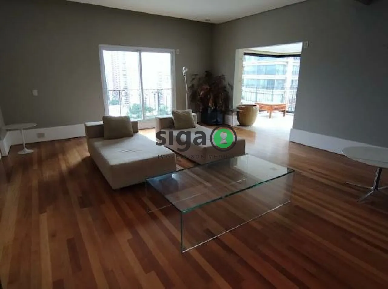 Imagem Apto para locação com 512m², 4 suites, Semi mobiliado na Vila Nova Conceição, 8 vagas