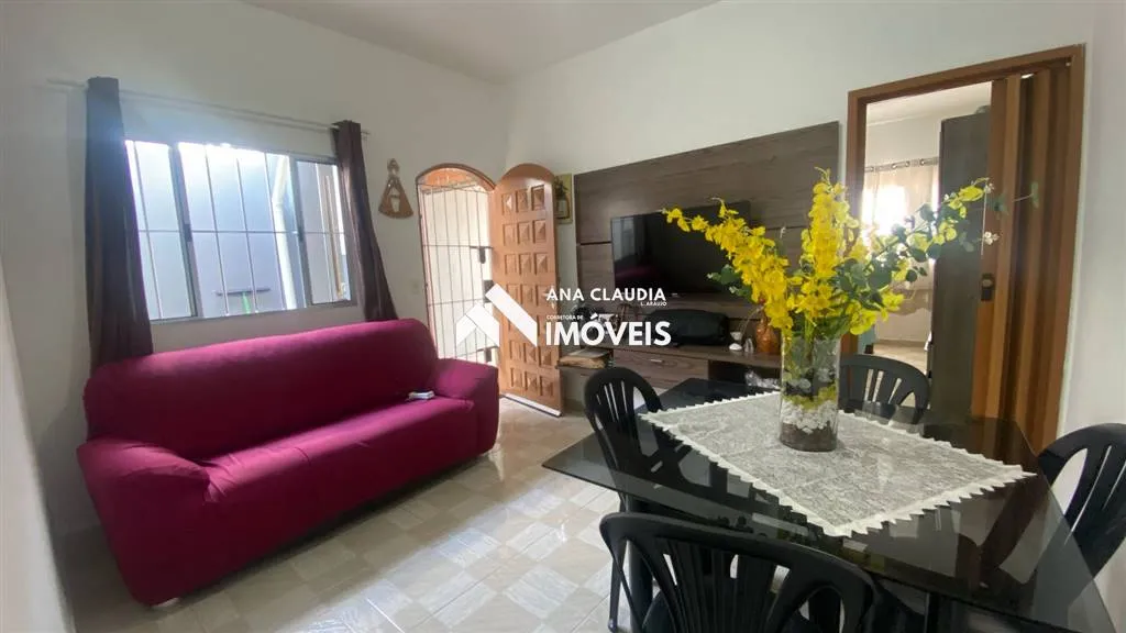 Imagem Casa na praia lado serra em ótima localização bairro de moradores fixos a 500 metros do mar .