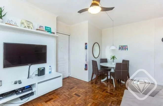 Imagem Um apartamento com o melhor do sol da manhã e muito conforto!

São 3 dormitórios, living para 2 a...