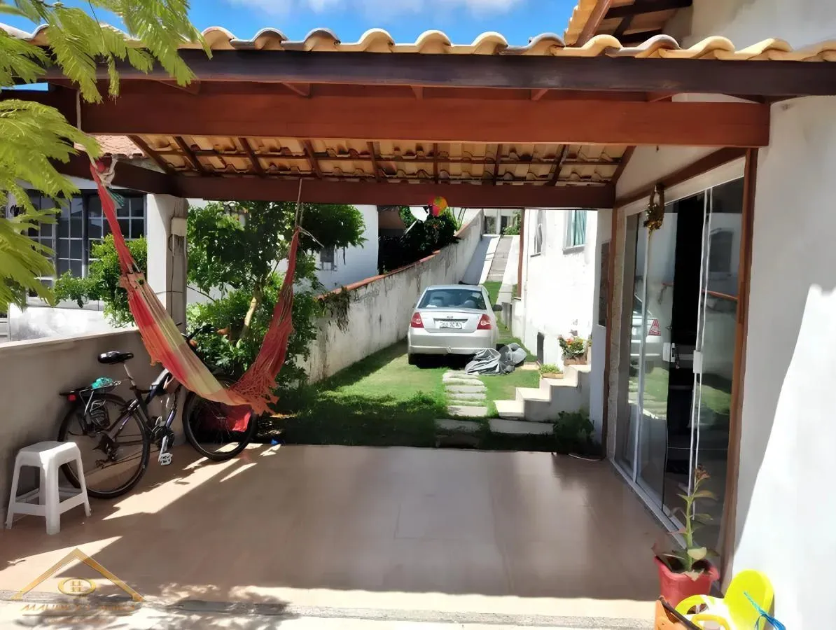 Imagem Casa em Condomínio para Venda em Cabo Frio / RJ no bairro Peró