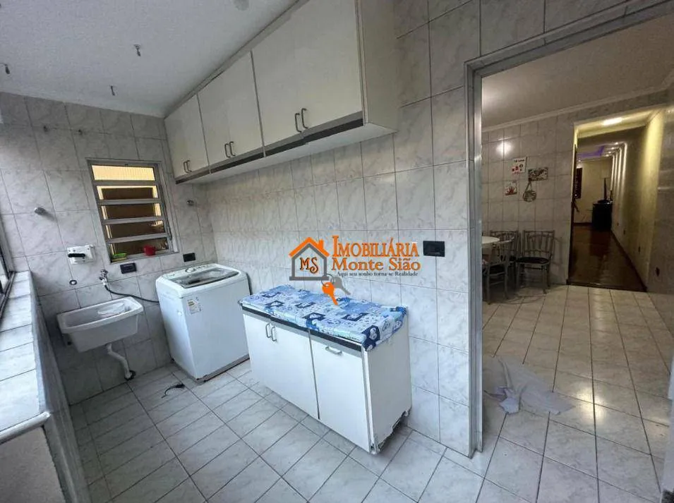 Imagem Sobrado com 3 dormitórios à venda por R$ 960.000 - Jardim Rossi - Guarulhos/SP