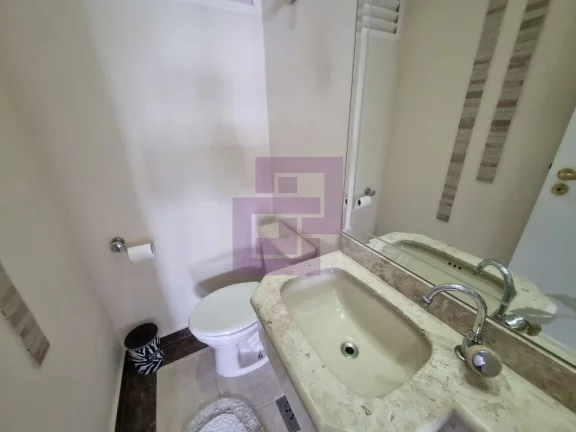 Imagem Pitangueiras ! Piscina Privativa. 300 metros do mar.