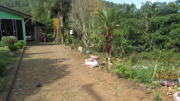 Imagem Casa para Venda em Peritiba, Rural, 3 dormitórios, 2 banheiros