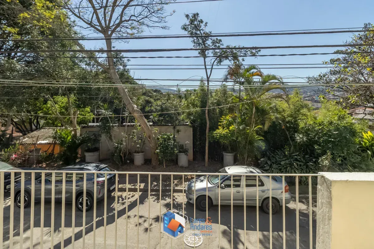 Imagem Sobrado para venda em Vila Nossa Senhora do Retiro com 6 quartos, sendo 1 suíte, 190m²