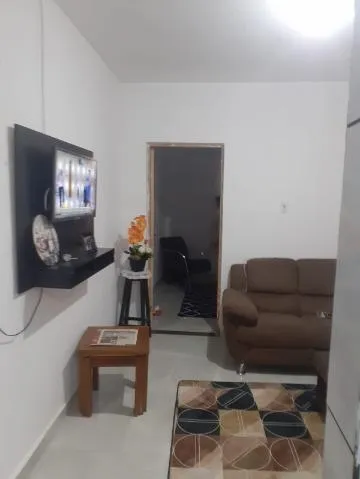 Imagem VENDA DE CASA NO JARDIM NICEA, EM ITAQUECETUBA/SP, OPORTUNIDADE 110m² com 2 quartos, sala de estar, varanda e garagem coberta. CONSULTE-NOS.
