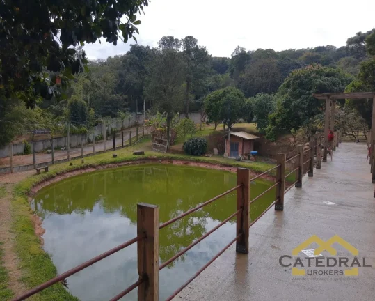 Imagem Linda chácara a venda com lago e pomar em Jundiaí/SP