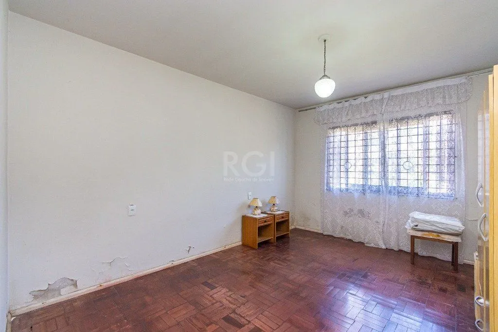 Imagem Casa de 3 dormitórios, 3 vagas no bairro Vila Ipiranga