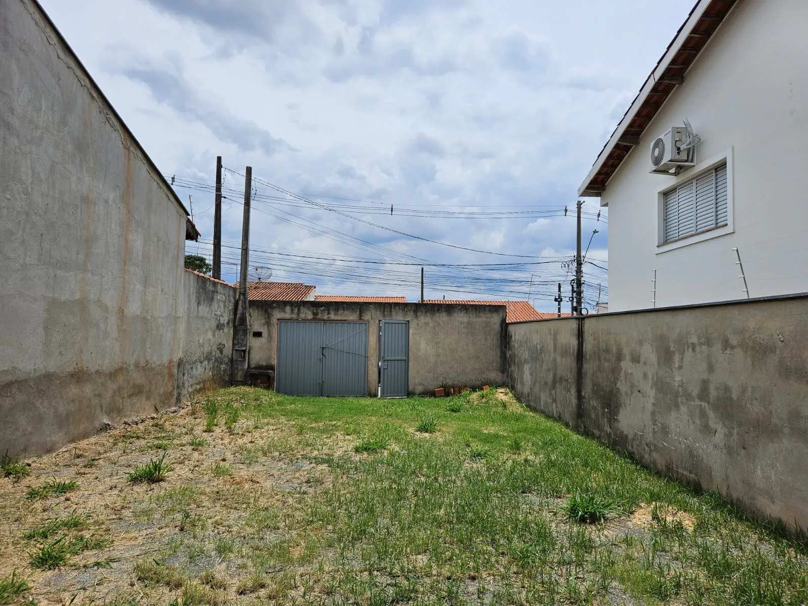 Imagem Oportunidade: Lindo Terreno no Wanel Ville 5
